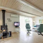 Holiday home Livia - 900m From The Sea By Interhome *