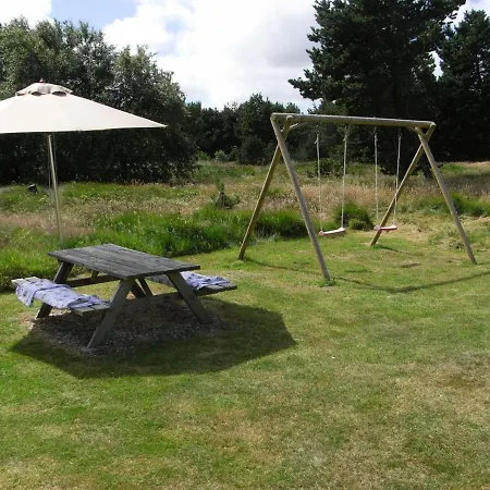 Holiday Livia - 900m From The Sea In Western Jutland By Interhome *